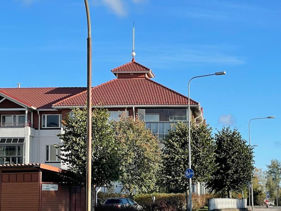 Porvoon Helmi Viehattava Asunto Joen Rannassa Zewnętrze zdjęcie